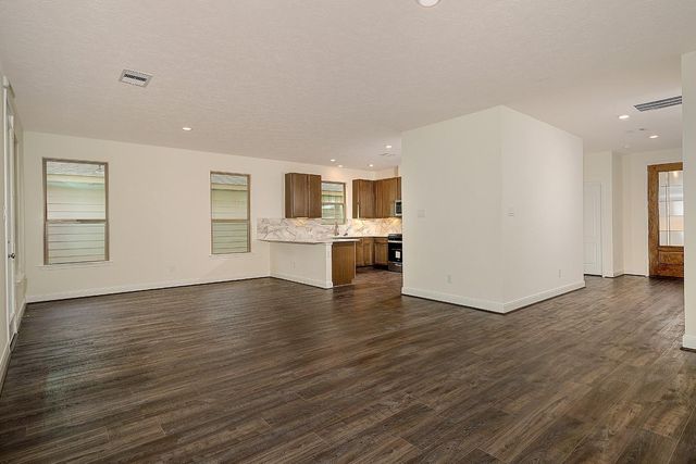 27646 Mesabe Drive, Magnolia, TX 77354