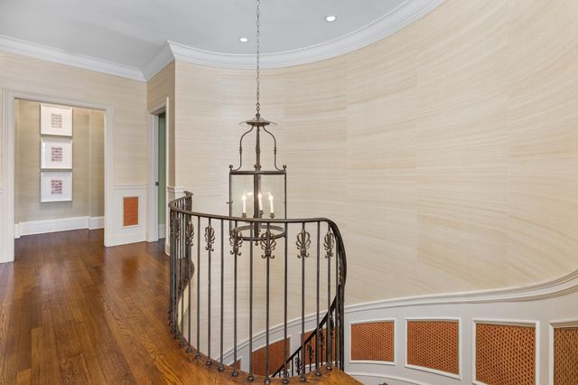 246 Emerald Lane, Palm Beach, FL 33480