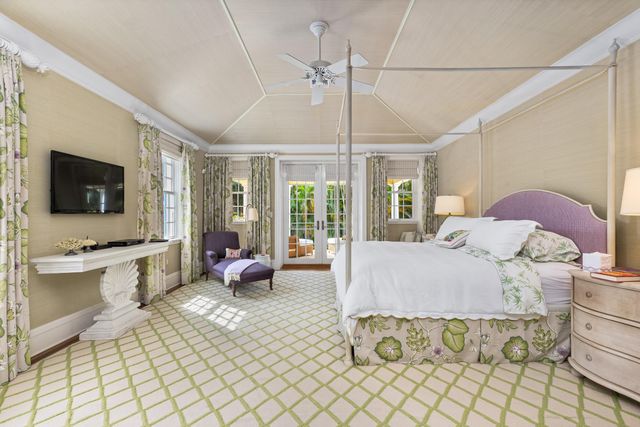 246 Emerald Lane, Palm Beach, FL 33480