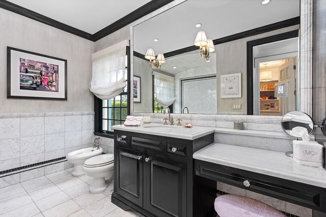 246 Emerald Lane, Palm Beach, FL 33480