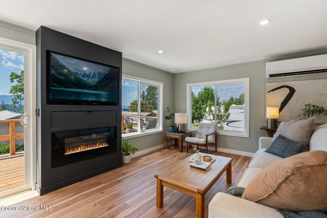 302 School Rd, 15, Hope, ID 83836