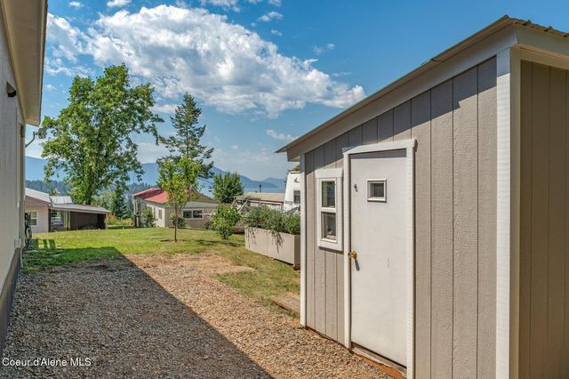 302 School Rd, 15, Hope, ID 83836