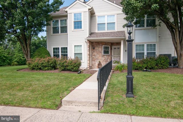911 EATON CT, Quakertown, PA 18951