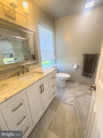 911 EATON CT, Quakertown, PA 18951