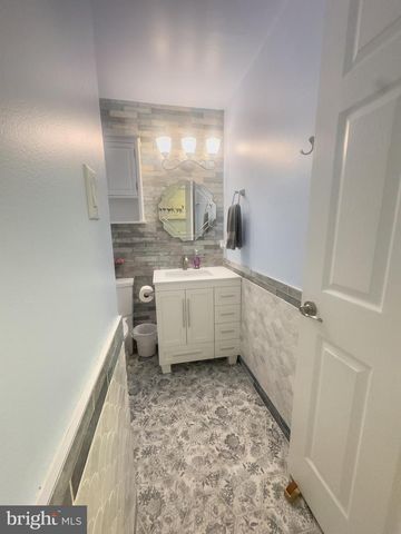 911 EATON CT, Quakertown, PA 18951