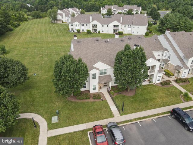 911 EATON CT, Quakertown, PA 18951