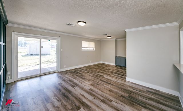 1106 Caroline Drive, Bossier City, LA 71112