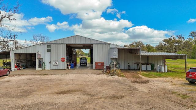 4239 County Road 348, Brazoria, TX 77422