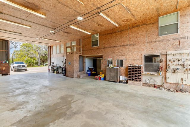 4239 County Road 348, Brazoria, TX 77422