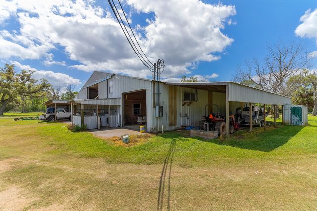 4239 County Road 348, Brazoria, TX 77422