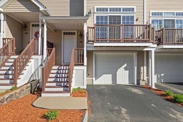 9 Nirvana Dr 2E, Saugus, MA 01906