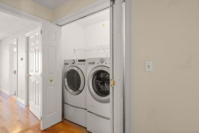 9 Nirvana Dr 2E, Saugus, MA 01906