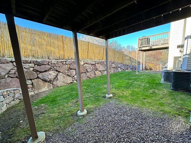 9 Nirvana Dr 2E, Saugus, MA 01906