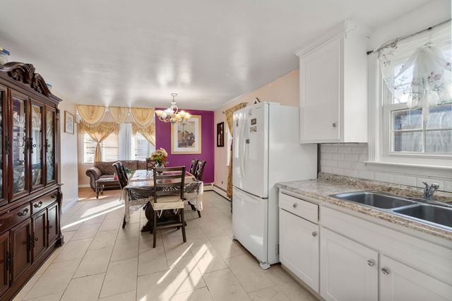 23 Mount Vernon Cir, Lawrence, MA 01843