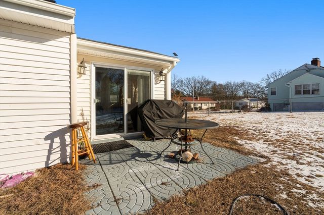 23 Mount Vernon Cir, Lawrence, MA 01843