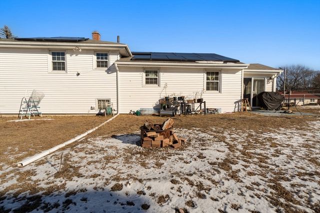 23 Mount Vernon Cir, Lawrence, MA 01843