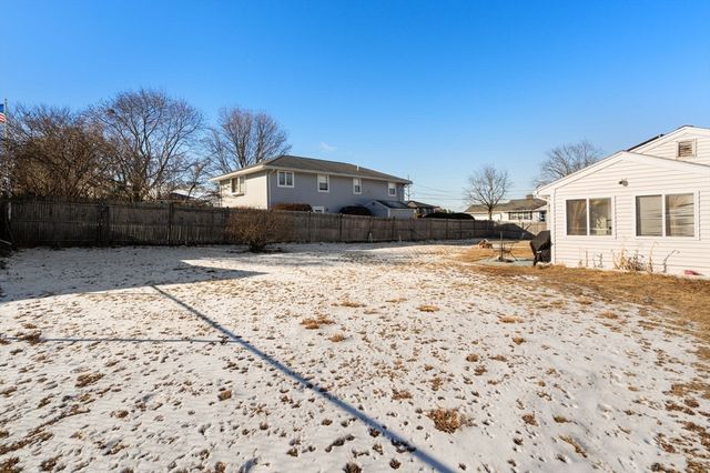 23 Mount Vernon Cir, Lawrence, MA 01843