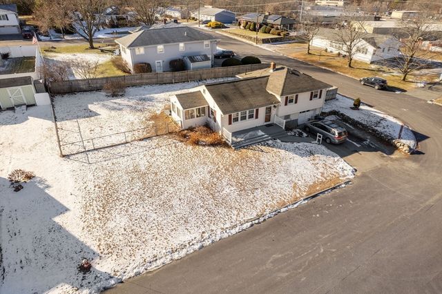 23 Mount Vernon Cir, Lawrence, MA 01843