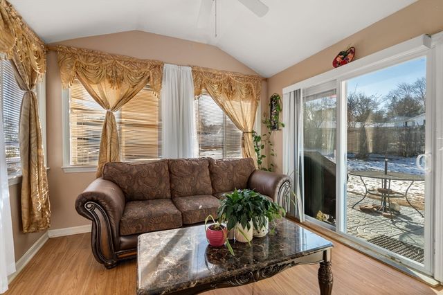 23 Mount Vernon Cir, Lawrence, MA 01843