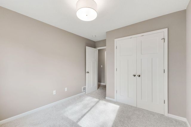 1284 Meadow Lane S, Shakopee, MN 55379