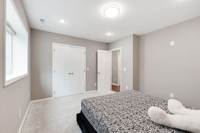 1284 Meadow Lane S, Shakopee, MN 55379