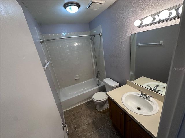 4111 S SEMORAN BOULEVARD 3, Orlando, FL 32822