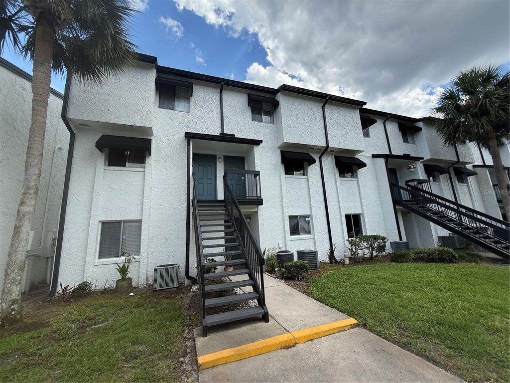 4111 S SEMORAN BOULEVARD 3, Orlando, FL 32822