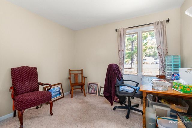 117 Boulder Hill Pass 117, Montgomery, IL 60538
