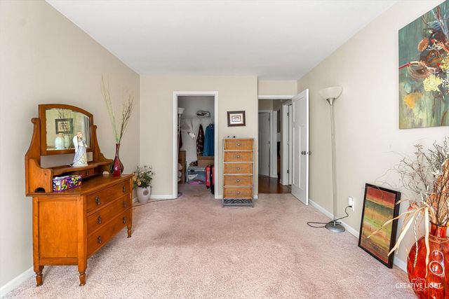 117 Boulder Hill Pass 117, Montgomery, IL 60538