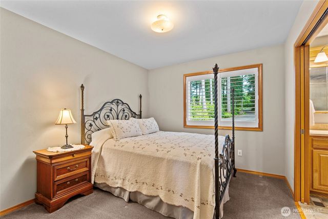 2351 E Mason Lake Drive E, Grapeview, WA 98546