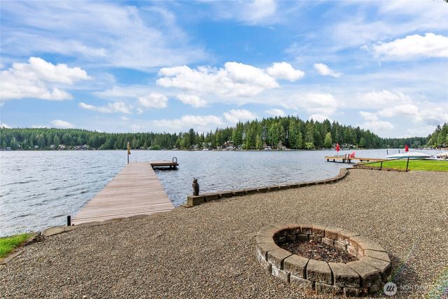 2351 E Mason Lake Drive E, Grapeview, WA 98546