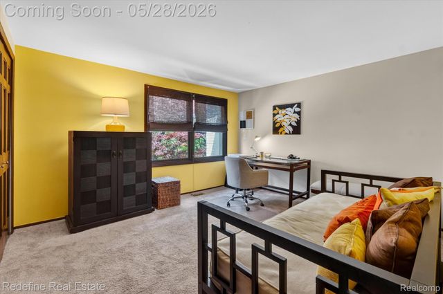 4296 Barcroft Way, West Bloomfield Charter Township, MI 48323