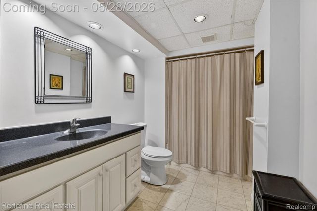 4296 Barcroft Way, West Bloomfield Charter Township, MI 48323