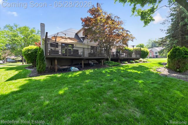 4296 Barcroft Way, West Bloomfield Charter Township, MI 48323