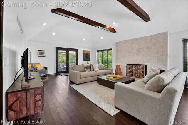 4296 Barcroft Way, West Bloomfield Charter Township, MI 48323