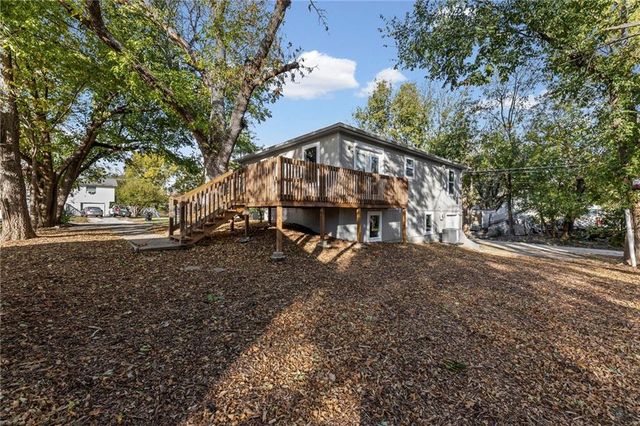 210 E Powhattan Street, Ottawa, KS 66067