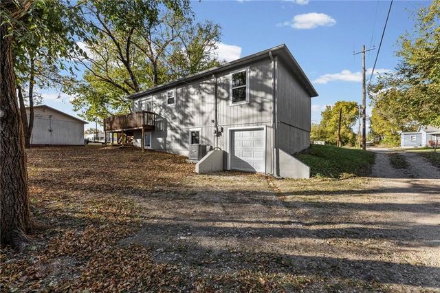210 E Powhattan Street, Ottawa, KS 66067