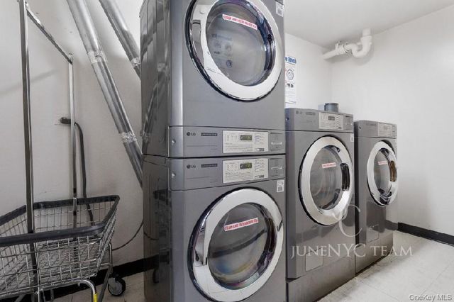 152-18 Union Turnpike 204K, Flushing, NY 11367