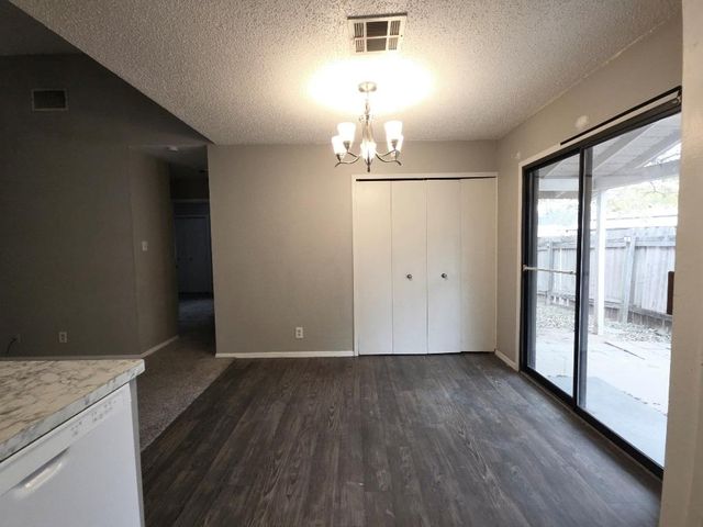 1925 Nicole CIR B, Round Rock, TX 78664