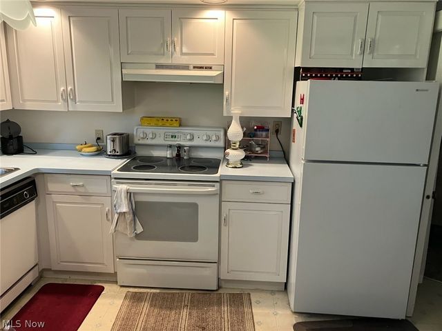 3498 VARMLAND COURT, Brunswick, OH 44212
