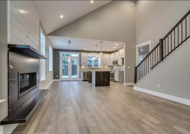 1408 1st Street E, Kaufman, TX 75142
