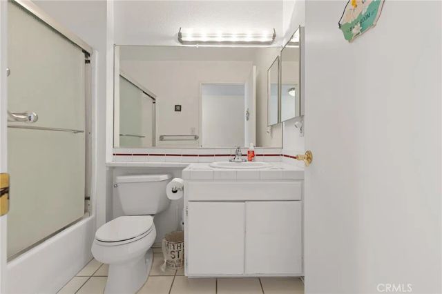 12536 Burbank Boulevard 3, Valley Village, CA 91607