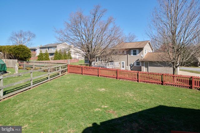 109 BERWICK DR, Boalsburg, PA 16827