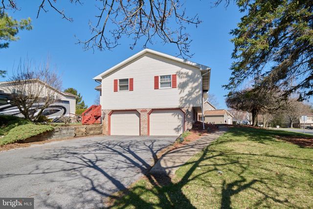 109 BERWICK DR, Boalsburg, PA 16827