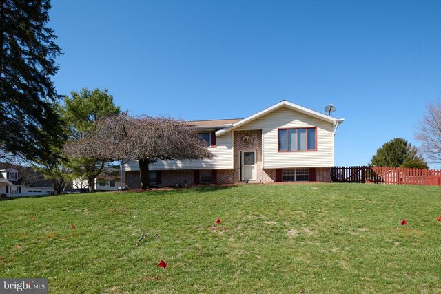 109 BERWICK DR, Boalsburg, PA 16827