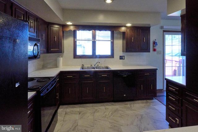 109 BERWICK DR, Boalsburg, PA 16827