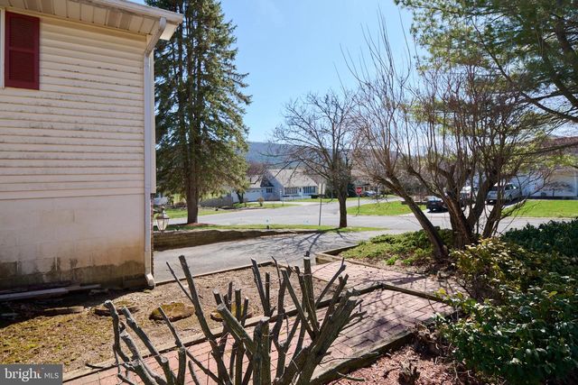 109 BERWICK DR, Boalsburg, PA 16827