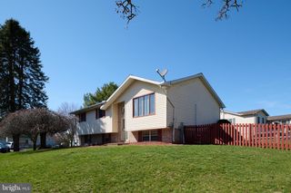 109 BERWICK DR, Boalsburg, PA 16827