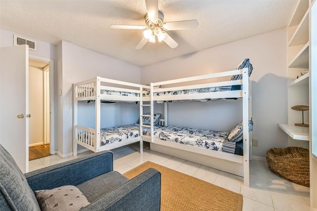 3535 Nasa Rd 1 Parkway 13, Seabrook, TX 77586