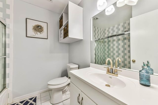 3535 Nasa Rd 1 Parkway 13, Seabrook, TX 77586